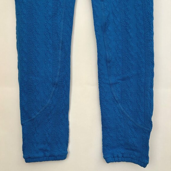 NWT FREE PEOPLE MOVEMENT Blue Leggings Size XS - Picture 5 of 8